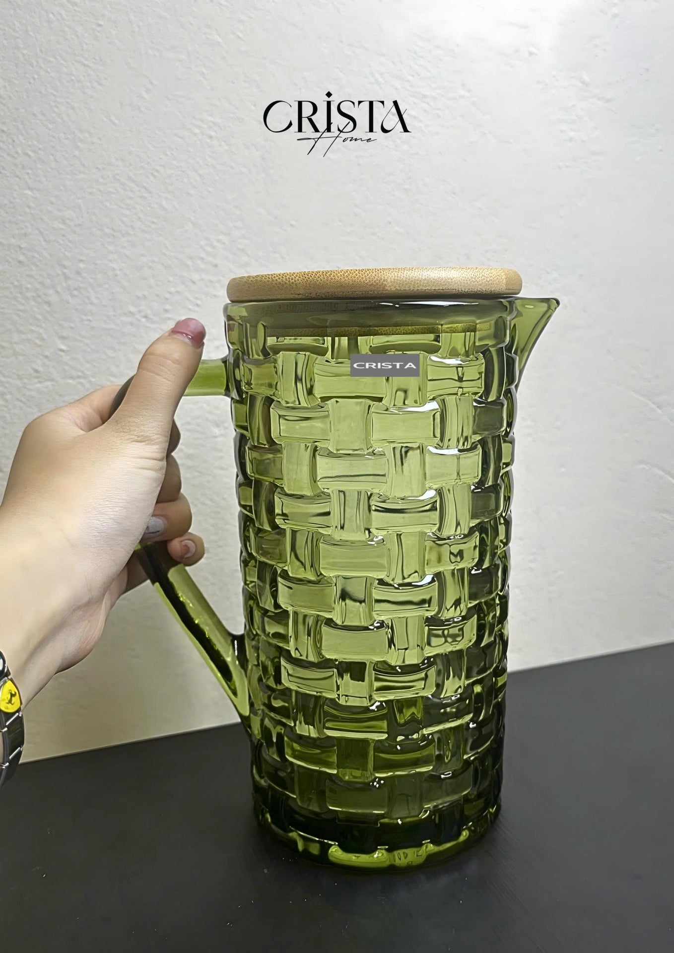 Checkered Glass Water Pitcher with Bamboo Lid – Green