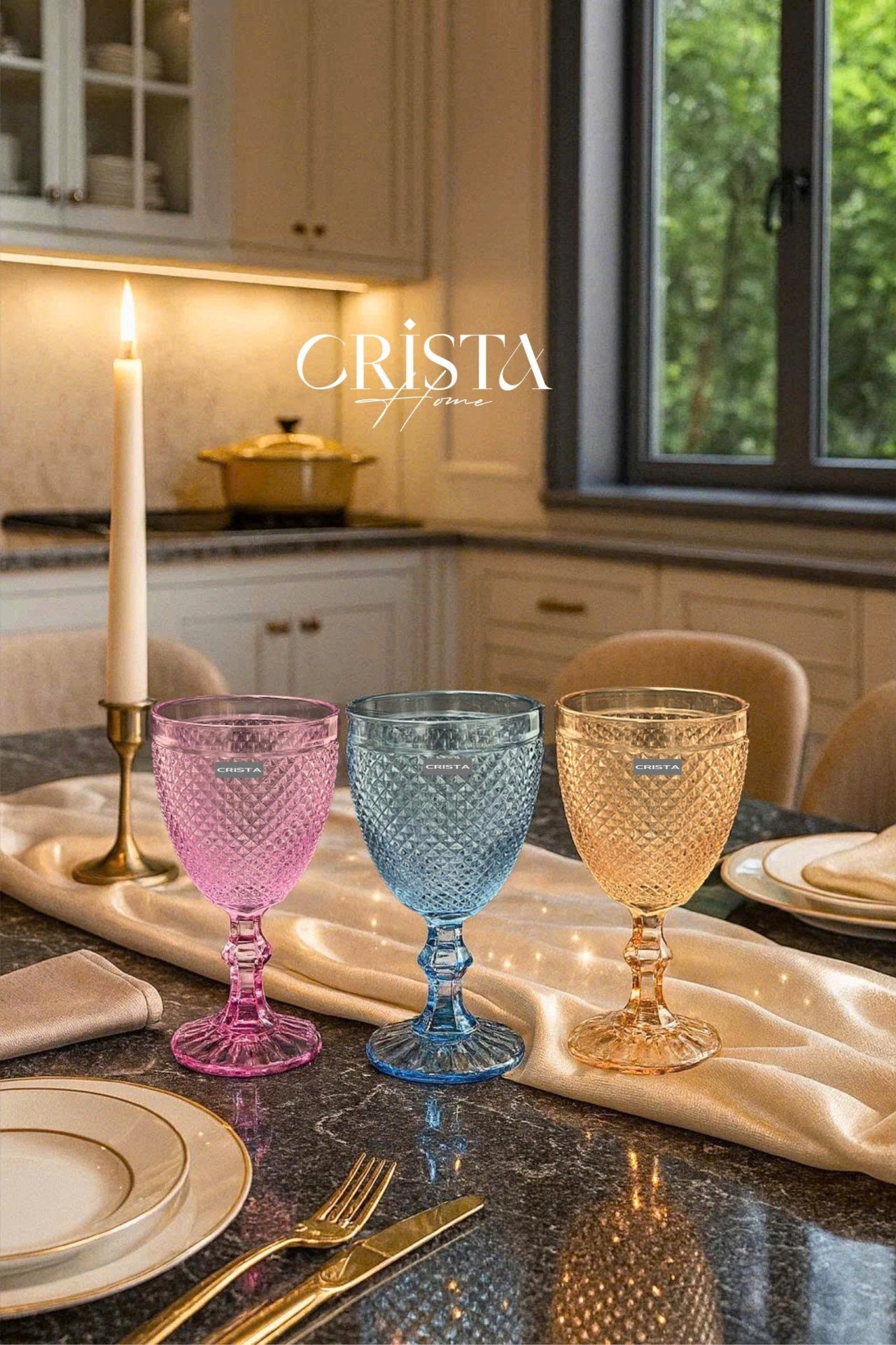 SET OF 6 DIAMOND-PATTERN GLASS TUMBLERS (300 ML)